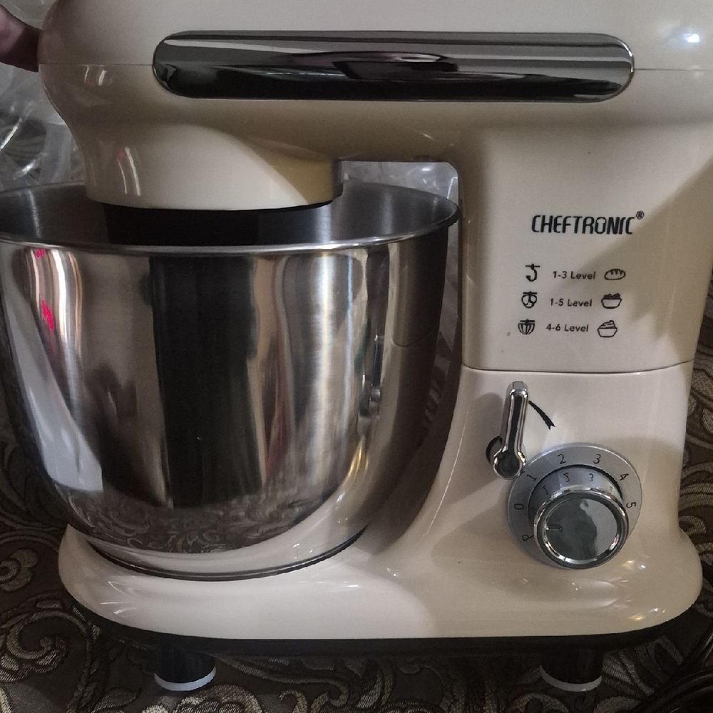 Mixer - Picture 5 of 12